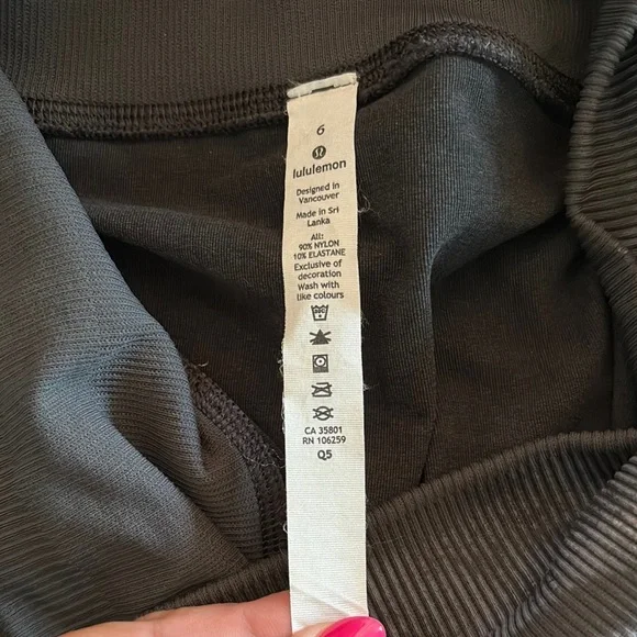 lululemon athletica Gray Leggings - Picture 5 of 5